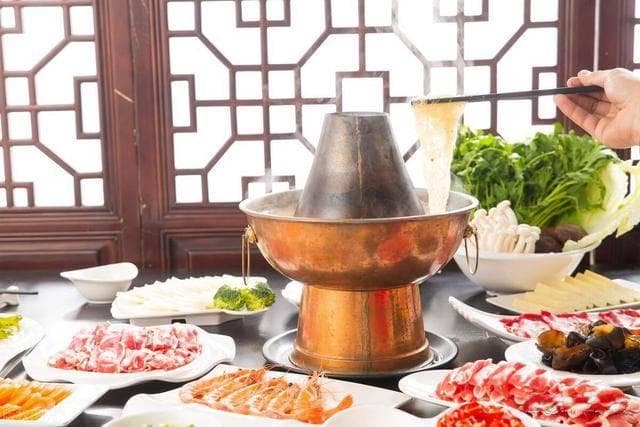 羊肉火锅，除了羊肉，还有什么食材可以一起涮更美味呢？