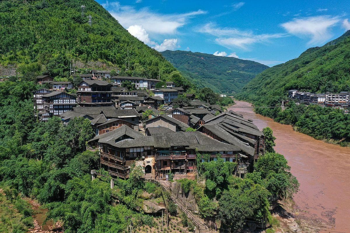 丙安古镇：贵州第一古镇的千年古韵与绝美风情