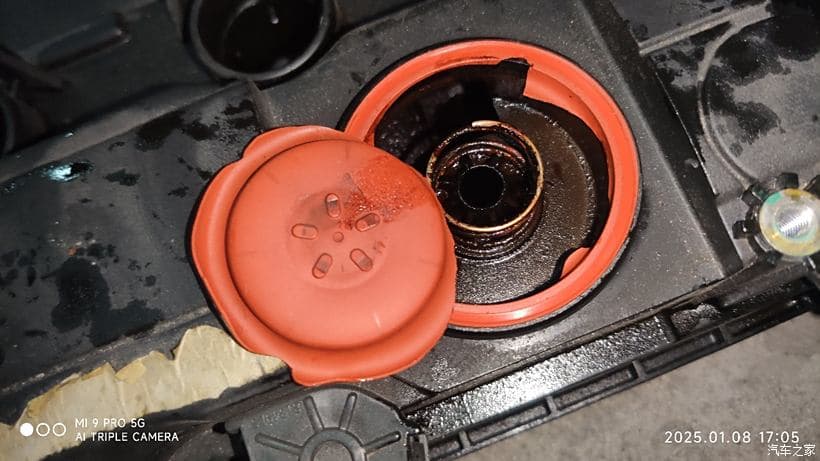 法系1.6T发动机过早烧机油的分析