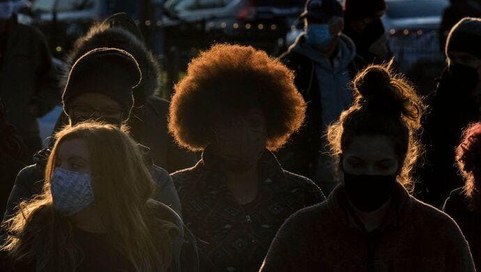 美国最新人口普查数据：总人口增速放缓，白人数量不足六成！这意味着什么？