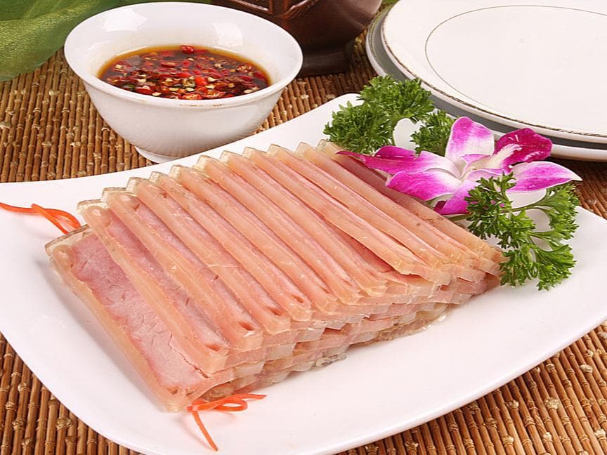 宠物松鼠有哪些种类？一起来了解松鼠的形态特征以及习性