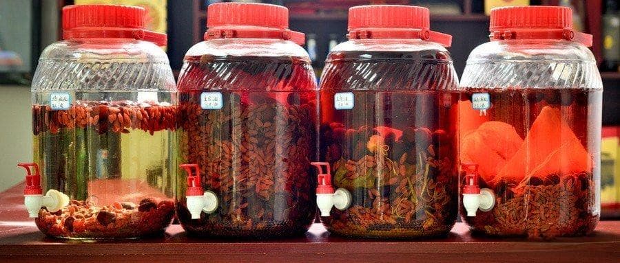 中年男人的三大爱好：钓鱼、喝茶与收藏