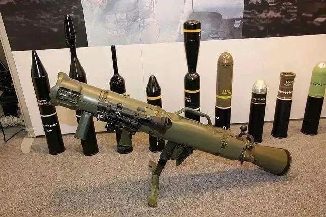 PF98式120毫米反坦克火箭筒：中国军队步兵班里的"大炮"