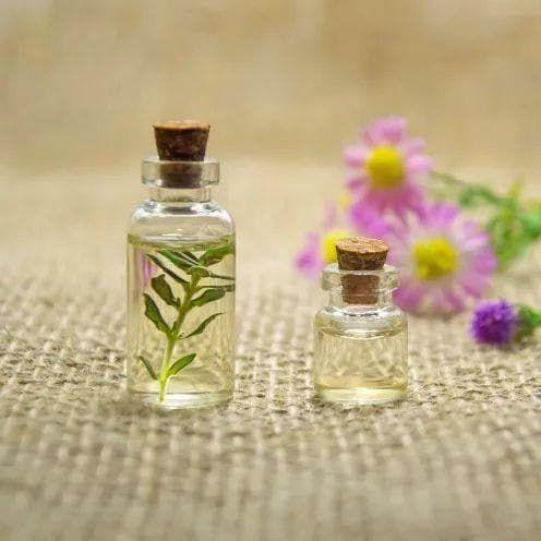看成分，先试用，化妆品过敏可避免