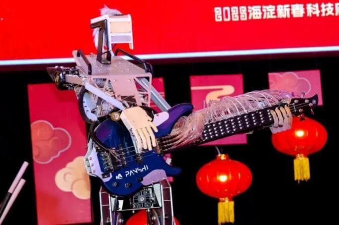这个春节，机器人很忙？