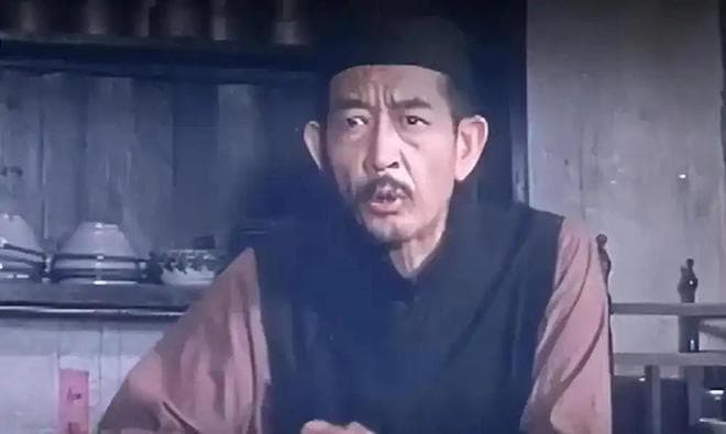 再读鲁迅的《阿Q正传》：革命镜像中的权力倒影与专制的命运轮回