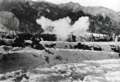 朝鲜战争三大战役：从温井到长津湖的胜利之路