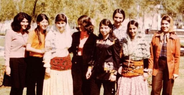 从穿短裙到穿罩袍，1979年的伊朗革命，究竟为当地女性带来了什么？