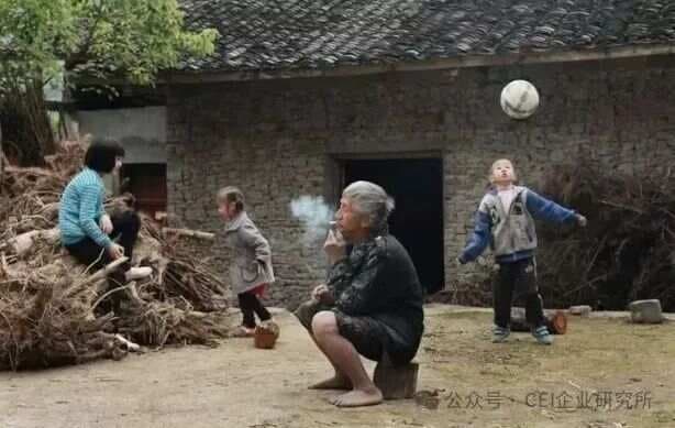 农民基础养老金大大低于低保，呼吁大幅度提高农民养老金