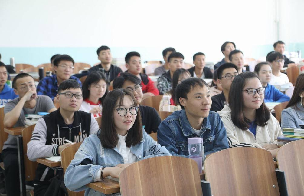 一本大学与二本毕业证，学历背后的价值