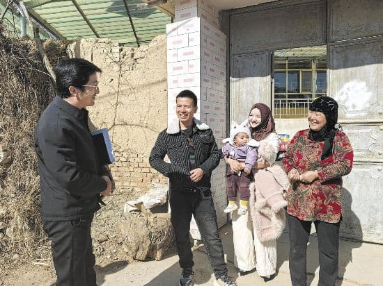 政策宣讲进山庄 幸福迈出加速度