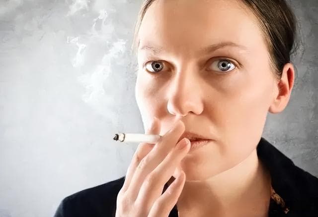 医生发现：老年人若坚持不吸烟，用不了几个月，身体或有4大改善