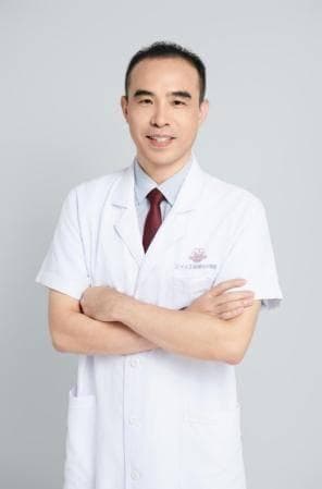 整形医生解析：瘢痕疙瘩治疗，打针or手术？