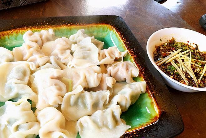每次吃面条、吃饺子都爱放醋？爱吃醋的人，对身体健康好不好