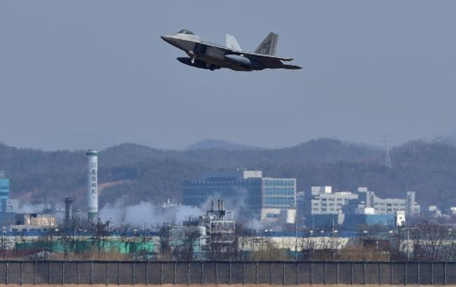 美F-22战机进行两项重大升级，改进方向“直指中国”