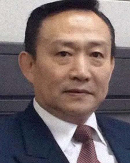 卢麒元究竟是谁？