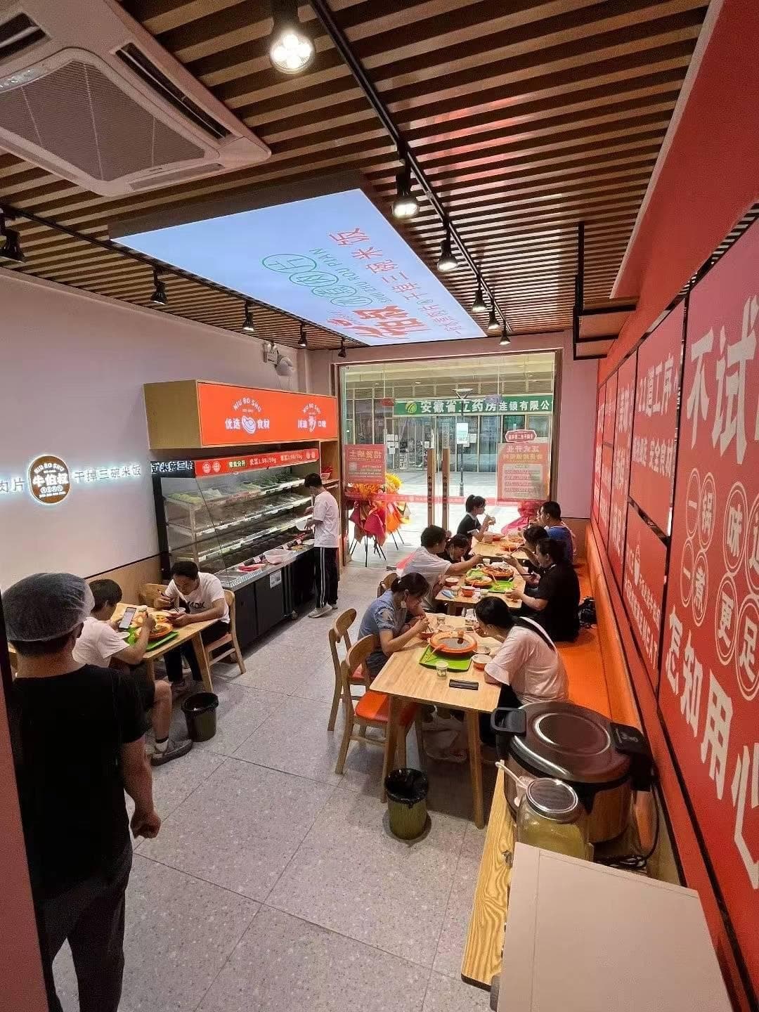 如何提高餐厅的餐饮品质和口碑？