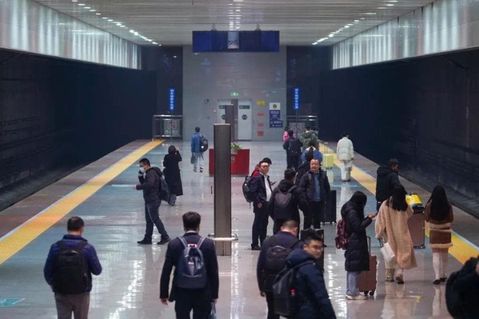 坐高铁从机场到机场？网友：这座城市还是太超前