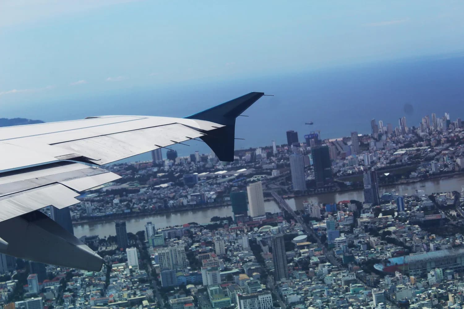 粤港澳大湾区低空经济：创新引领，跨境融合