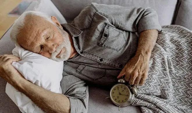 协和医生支招：8大方法改善86岁老人睡眠障碍