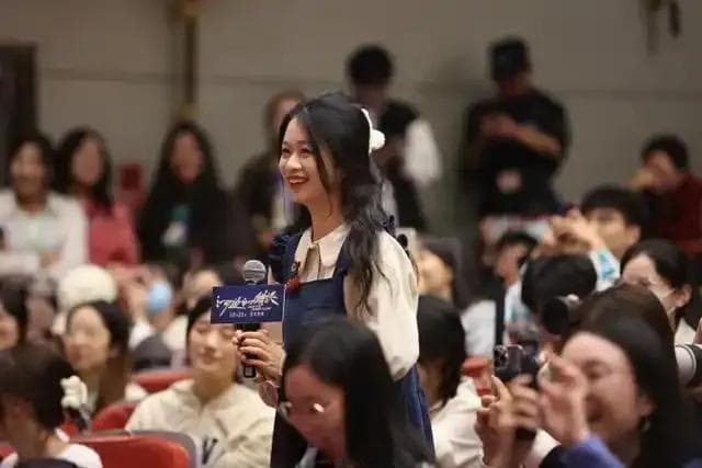 大学生"自媒体"就业满意度高，积极与算法互构与共创