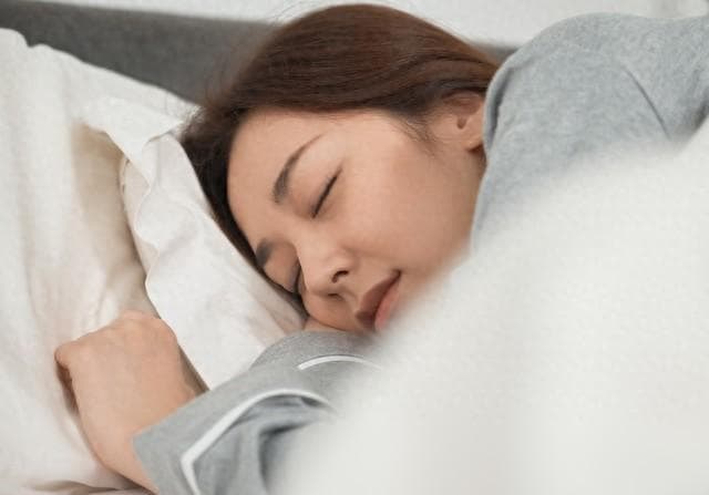 穿睡衣和裸睡，到底哪个更健康？真相可能与你想的不一样