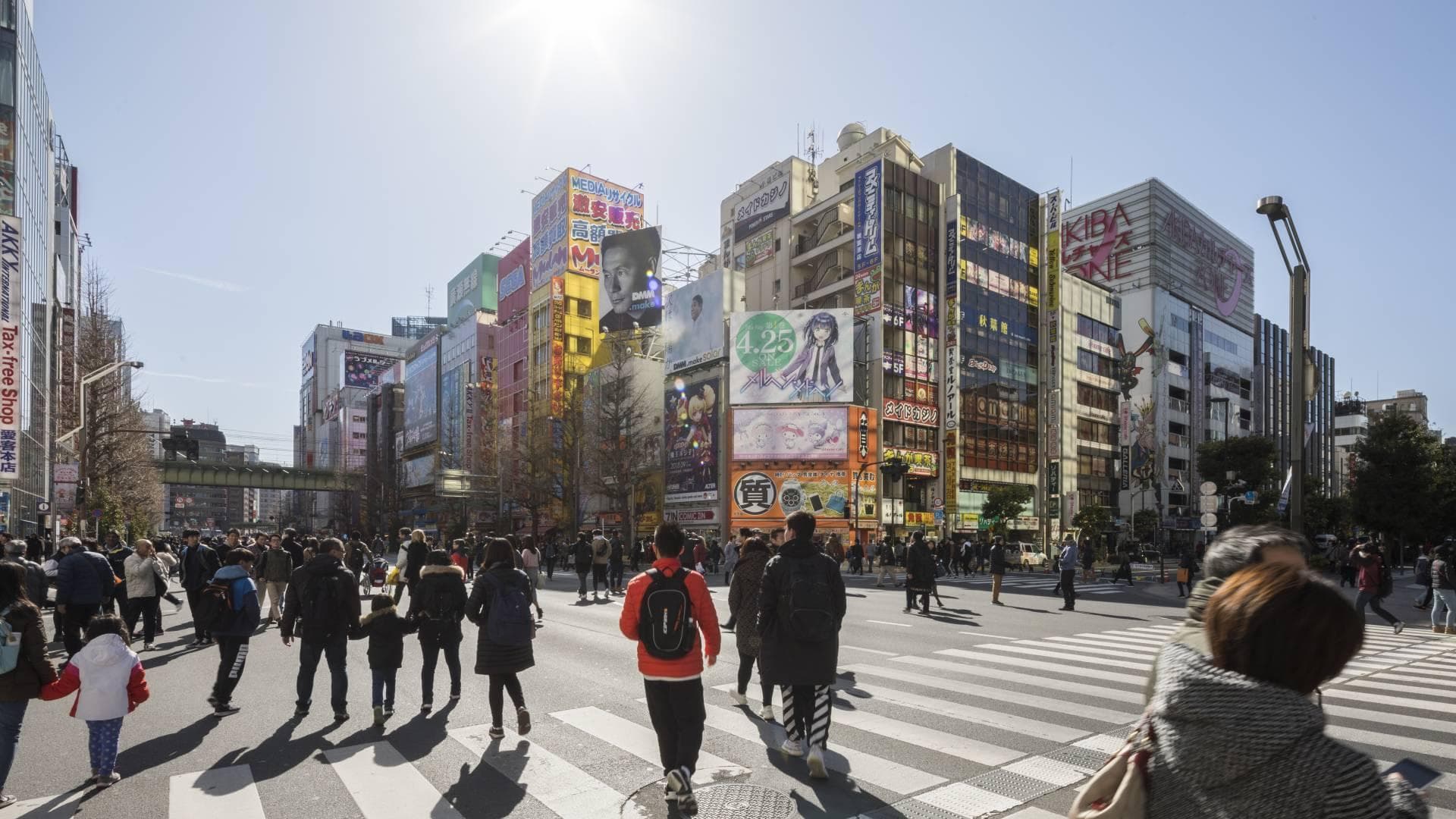 秋叶原：从黑市到御宅族文化的圣地