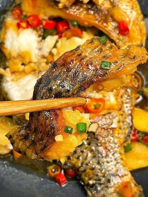 家常红烧鱼制作教程：从选材到烹饪的完整指南
