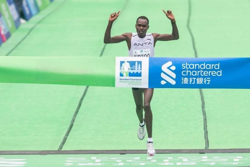2025渣打香港马拉松报名指南：时间安排、费用及抽签规则全解析