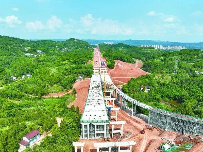 已完成投资45.32亿元，成南高速扩容工程南充段明年通车