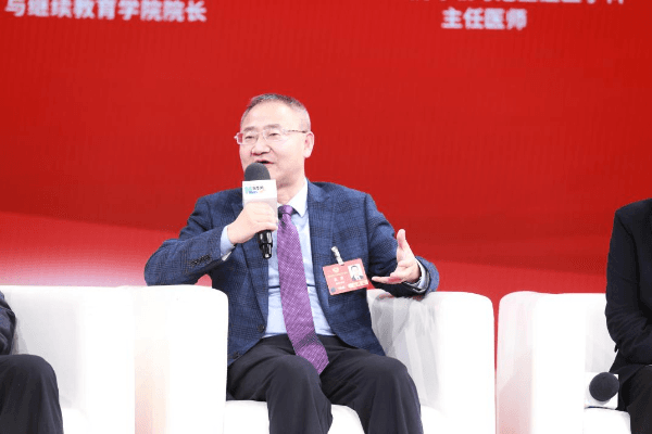 专家建议：优化流感疫苗接种体系，提升全民健康素养