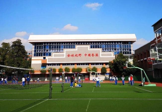 四川省高中排行榜出炉，榜首毫无争议，但第二才是名校的摇篮