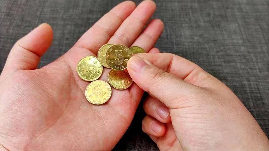 5角硬币的两个实用小妙招，让闲置硬币发挥新作用