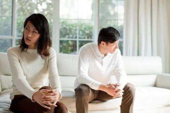 恋爱过程中，三观不合的情侣，还能在一起吗？