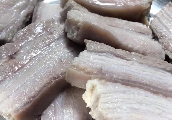 把子肉与红烧肉的区别：上色和切法不同，传统做法详解