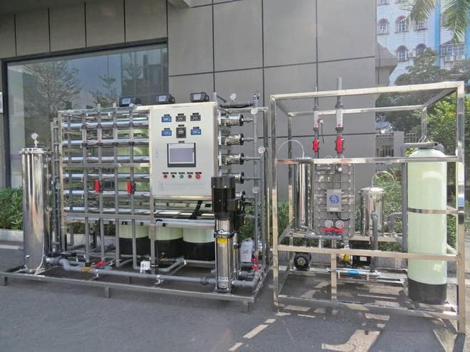超纯水设备的工作原理与技术解析