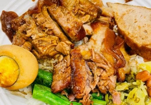 隆江猪脚饭最正宗的做法：从选材到烹饪，教你做出地道美味！