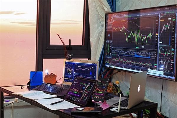 美元贬值金价会上涨吗？背后的原因与影响