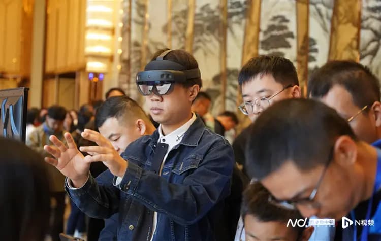AI赋能眼病防治全流程 眼科专家共谋眼病诊疗的“新解法”