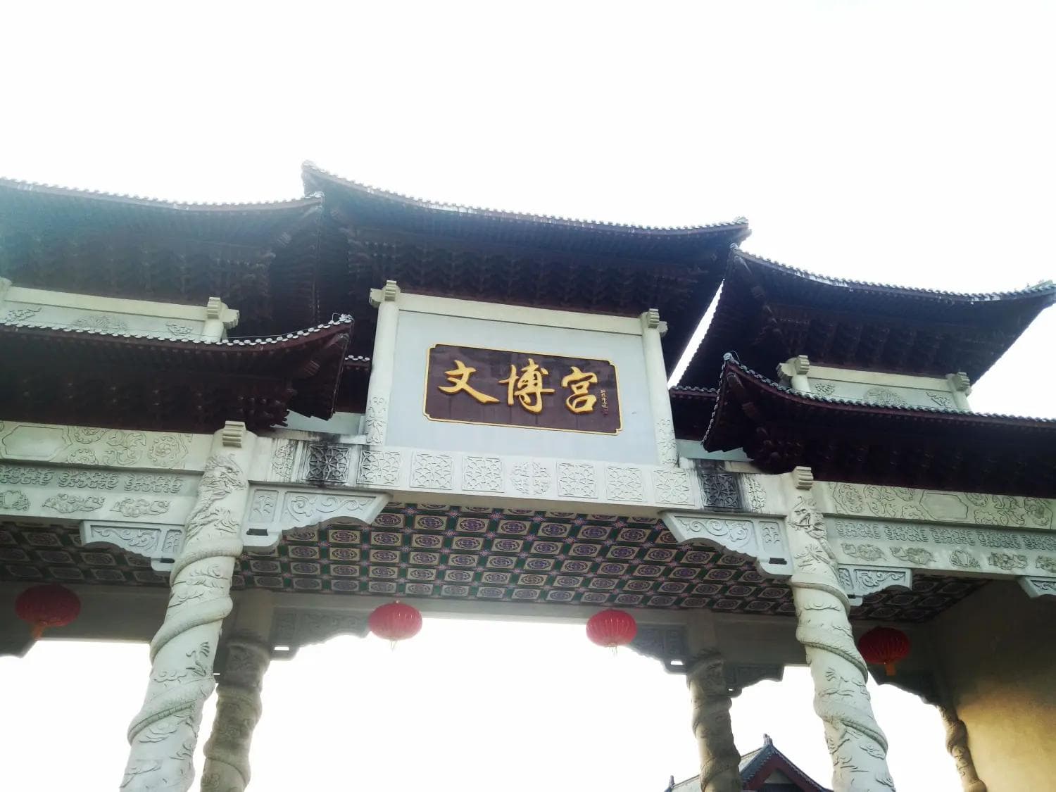 深圳文博宫与文谷山庄：一南一北两大特色景点