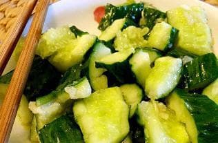 拍黄瓜不脆？那是你的方法有误！加上这一步，黄瓜入味又脆爽！