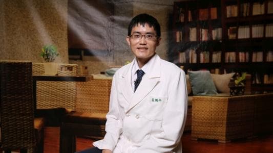 头颈寻列缺 花莲慈院中医部养生教学“十总穴之止咳穴”