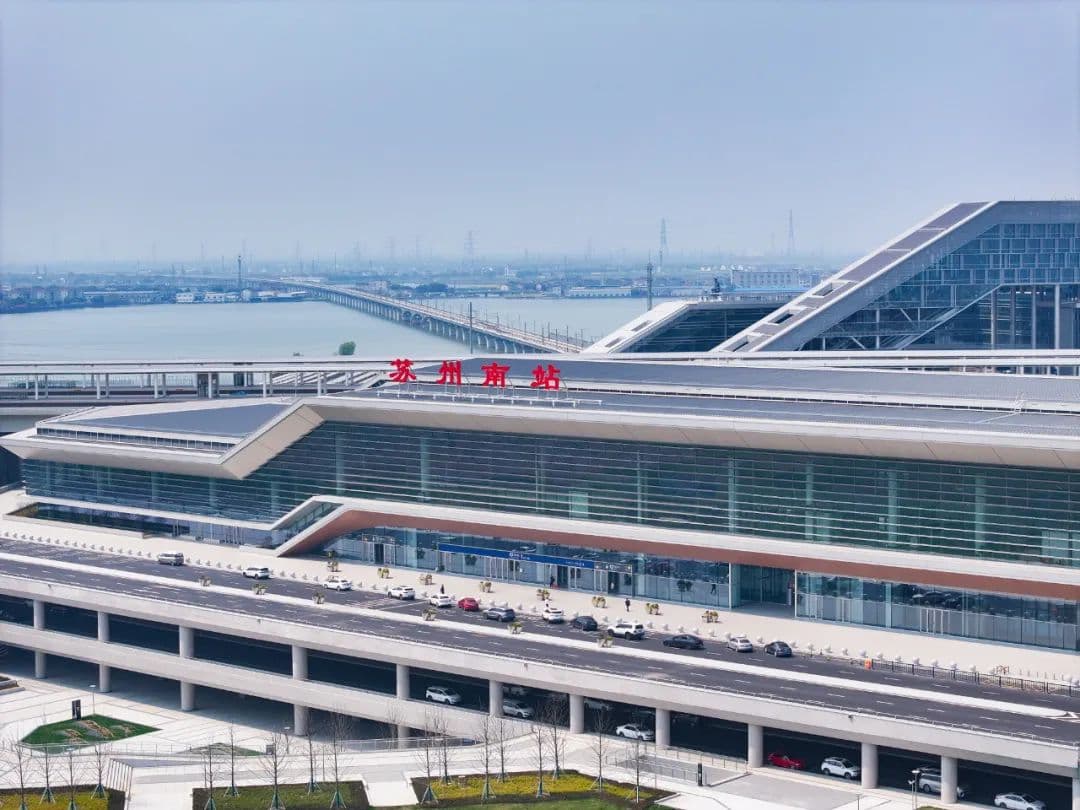 沪苏湖高铁迎来首个春游季，今日列车开往醉美江南～