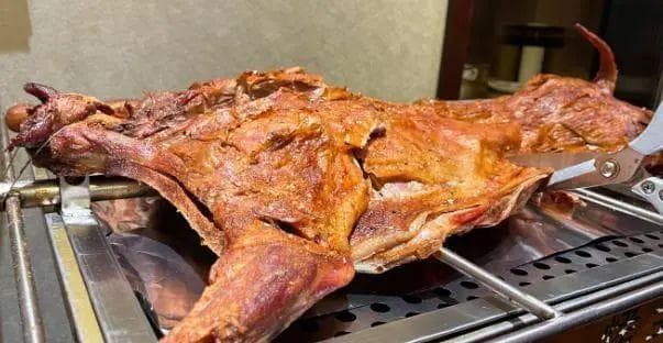探寻宁夏羊肉美食：从手抓到火锅的风味之旅