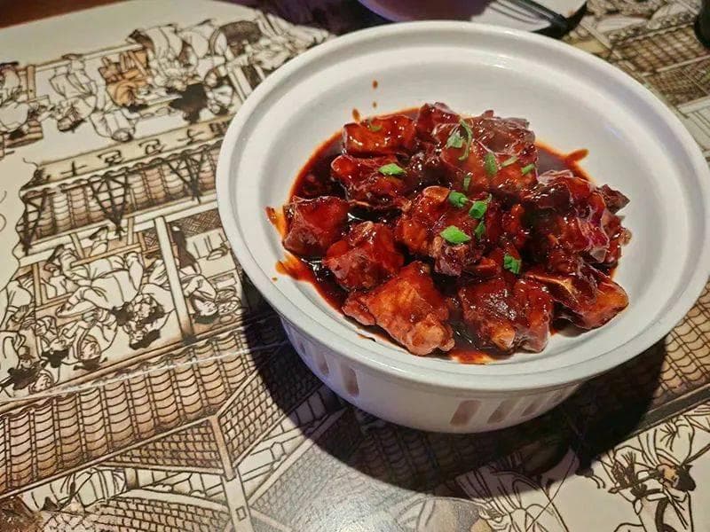 温燥、辛辣、香浓的食物都伤阴