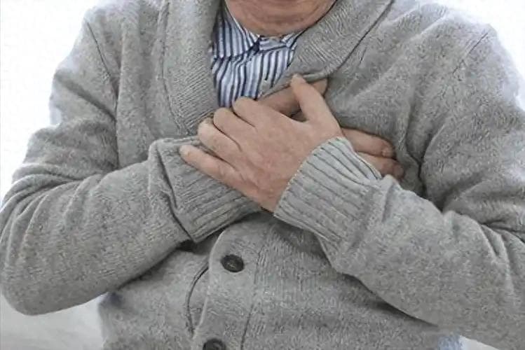 冠心病患者逐渐增多，提醒：60岁之后，尽量改掉3个饮食恶习