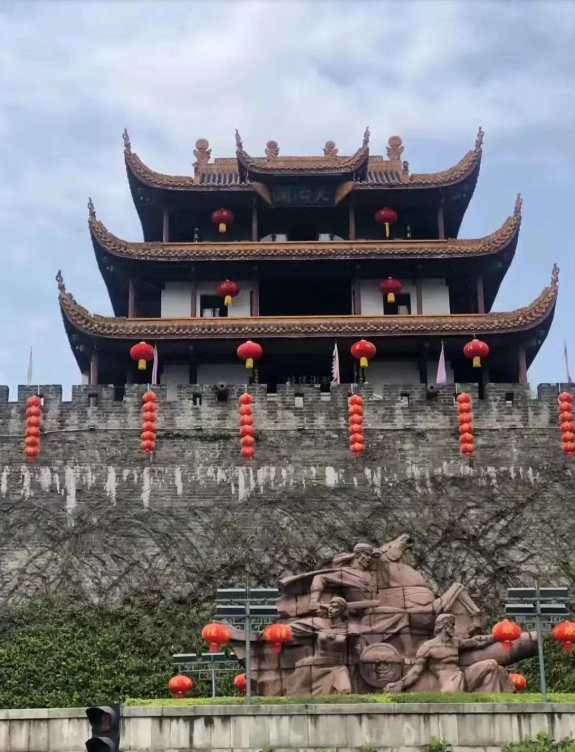 长沙天心阁外太平军雕塑已拆除？当地政府办：景区整修期间暂时迁移