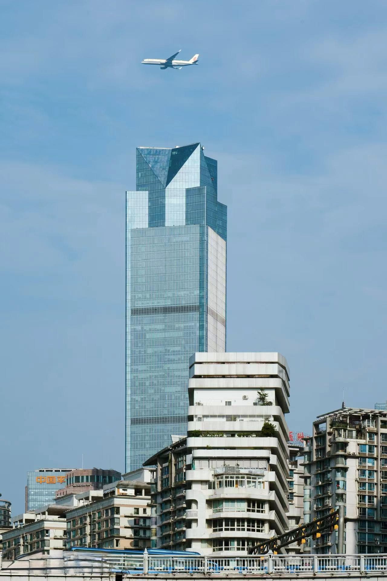 重庆巨变：现代化进程中的山城崛起