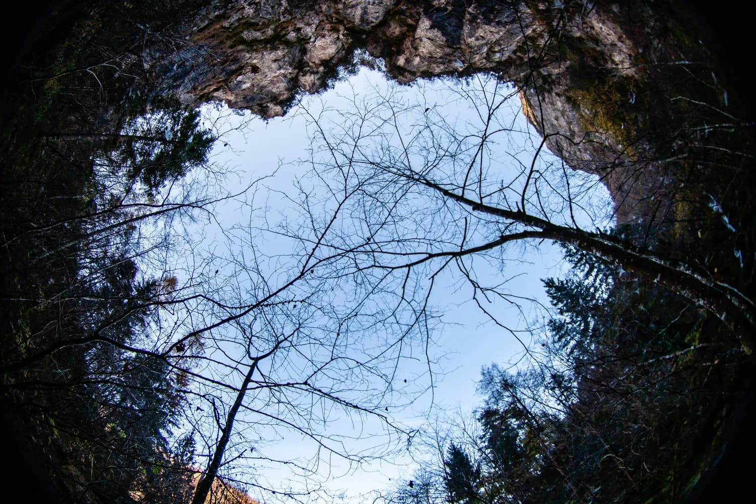 自贡尖山风景区：打卡地质奇观