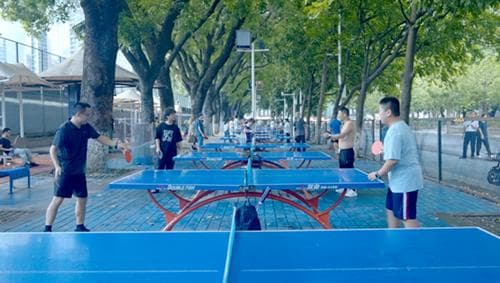 奥运消费拼出圈：“奥运经济”热辣滚烫 “中国智造”的奥运周边产品卖爆了